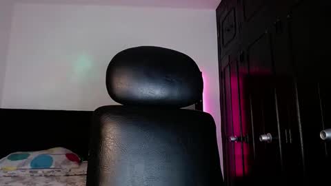  Violet  online show from September 9, 5:07 am