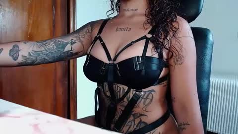  Violet  online show from March 4, 6:07 pm