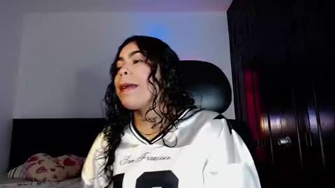  Violet  online show from November 20, 2:23 am