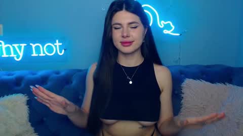 viollinalv online show from March 15, 7:43 am