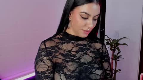 Lu online show from March 12, 6:22 pm