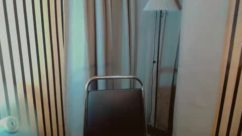 SANDRA GOING YOU online show from March 21, 9:58 am