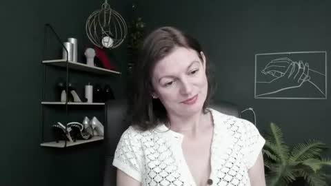Vivian online show from June 10, 6:56 am