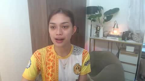 Snapshot of vivian_roberts chatting on October 26, 3:24 am Vivian online show from October 26, 3:24 am