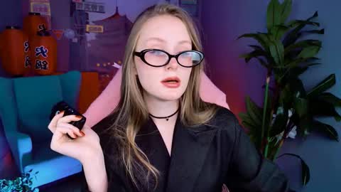 Vivien online show from February 6, 5:55 am