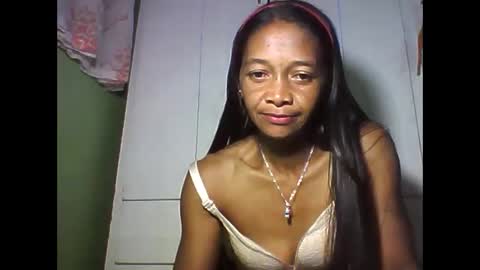 vixen_lina online show from May 15, 6:43 pm