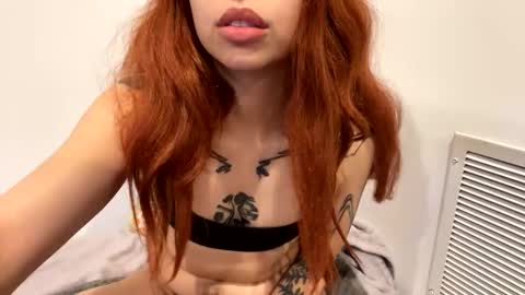  Vikki y Valeria  online show from February 3, 6:56 am