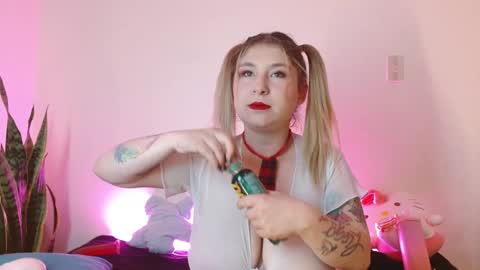 kitty SUPORT ME AND MY BABY SINGLE MOMY online show from January 30, 9:47 am