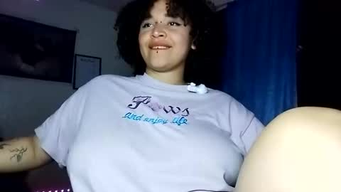 Juli online show from April 15, 3:12 pm