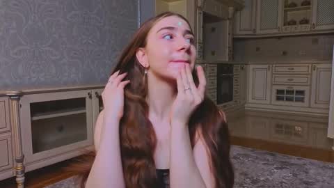 hello guys im Lilian online show from September 11, 3:07 am