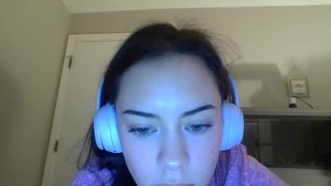 wasiancutie online show from February 12, 2:02 am