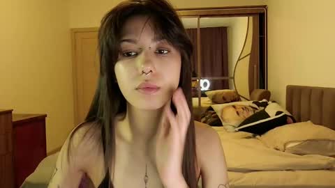 Mina online show from February 8, 5:39 pm