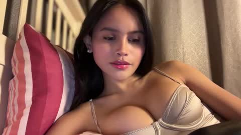 Maggie online show from January 10, 3:28 pm