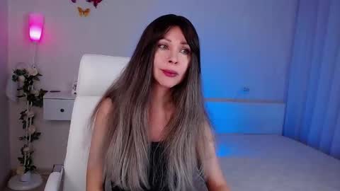 Wendi Foster online show from February 3, 7:07 pm