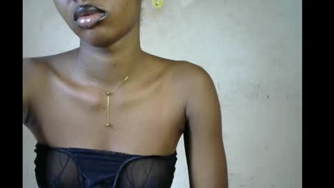 Bella online show from November 12, 8:45 am