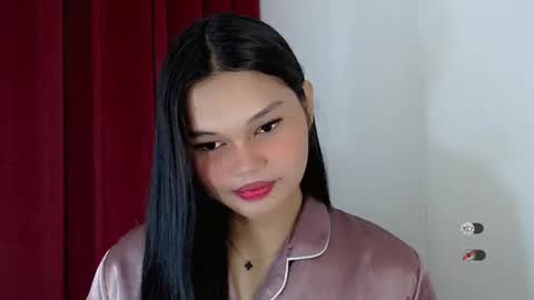 wet_velvet_xo online show from February 19, 6:02 am