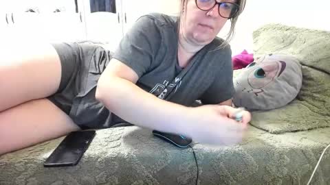 Snapshot of wetladyjoy chatting on September 12, 6:46 am Amy online show from September 12, 6:46 am