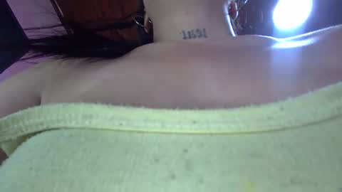 white_sexy_ online show from March 6, 9:25 am