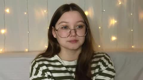 Sarah online show from February 4, 5:21 am