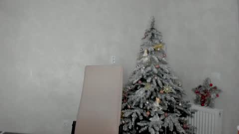 Veronica online show from January 12, 2:41 pm