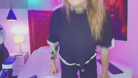 sussy online show from March 24, 12:32 pm