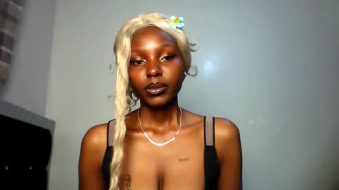 wiggly ashly online show from January 17, 2:52 am