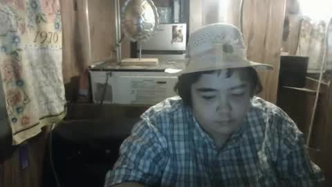 wigper online show from March 4, 1:56 am