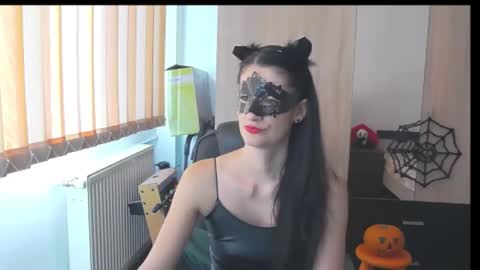 Bea online show from October 31, 10:08 am