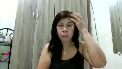 WildChick online show from February 9, 9:37 am