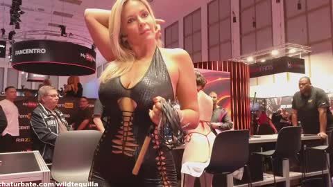 Lili online show from September 27, 10:22 am