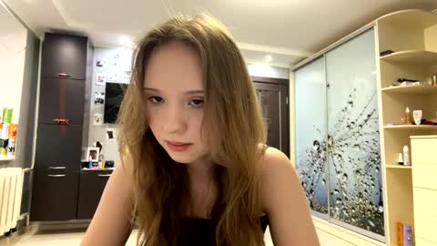 Olivia online show from March 4, 3:29 pm