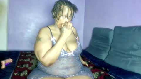 wilmaassylum online show from March 25, 1:11 am