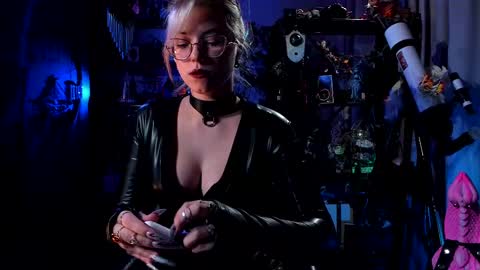 Snapshot of witch_fiona chatting on February 23, 7:56 pm Goddess of two strapons  - Mr. long Don Mr. Pinky online show from February 23, 7:56 pm