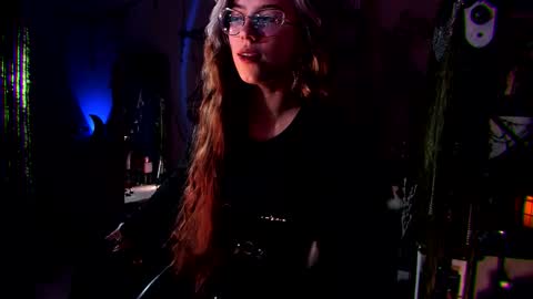 Snapshot of witch_fiona chatting on October 4, 8:02 pm Goddess of two strapons  - Mr. long Don Mr. Pinky online show from October 4, 8:02 pm