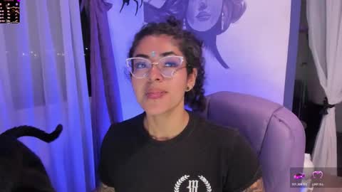     Luna Violeta  A r t i s t  online show from December 1, 3:32 am