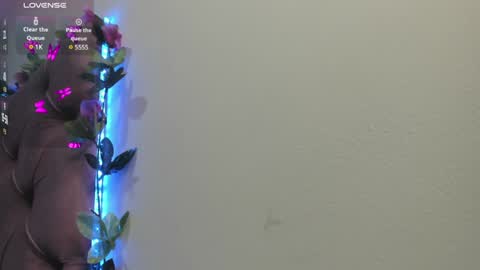 Lia  online show from December 7, 7:43 pm