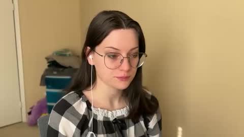 Lucina online show from January 20, 3:39 pm