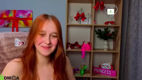 wow_emma_ online show from February 16, 3:23 pm