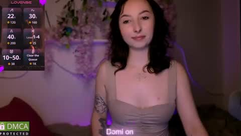 Sue online show from August 6, 2:07 am
