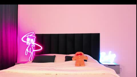 Emi online show from January 11, 4:27 am