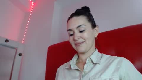 wutcirces online show from February 26, 9:50 pm