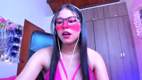 XALLYSONX online show from November 1, 11:47 am