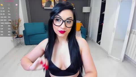 Christal online show from February 2, 8:08 pm