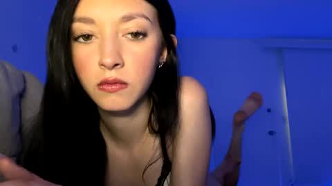 xenadreamx online show from March 29, 3:49 am