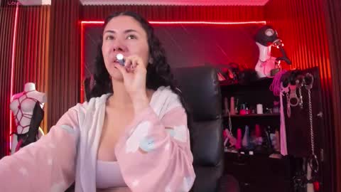 XiaQueen   I M online show from December 15, 11:48 am