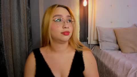   ximena  online show from September 22, 2:04 pm