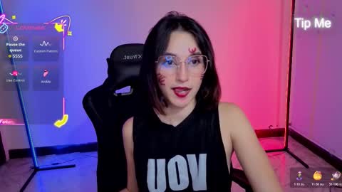 Snapshot of xmialozanoxx chatting on October 22, 8:52 am MiaLozano online show from October 22, 8:52 am