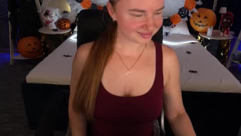 Monica online show from November 1, 1:26 pm