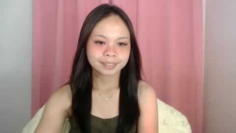 nathalie online show from April 4, 4:33 am