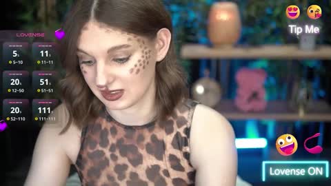 xoxo_molly online show from October 31, 9:19 pm